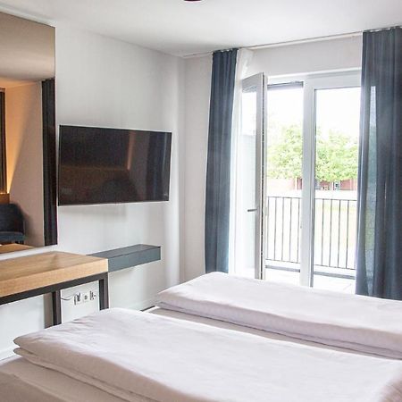 Rheinapart Hotel Und Boardinghouse บอร์นไฮม์ ภายนอก รูปภาพ
