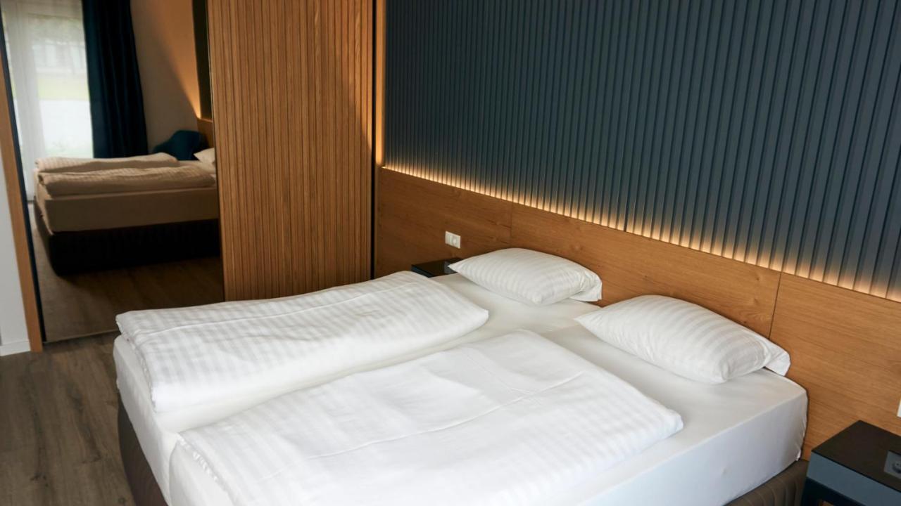 Rheinapart Hotel Und Boardinghouse บอร์นไฮม์ ภายนอก รูปภาพ